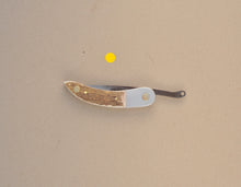 Load image into Gallery viewer, 3&quot; Peasant knives - Stag &amp; Aluminium
