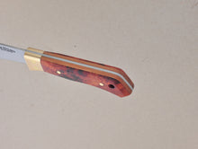 Load image into Gallery viewer, Utility Skinner Totara Burl
